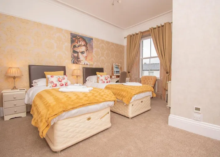 Lynwood Guest House (Adults Only)
